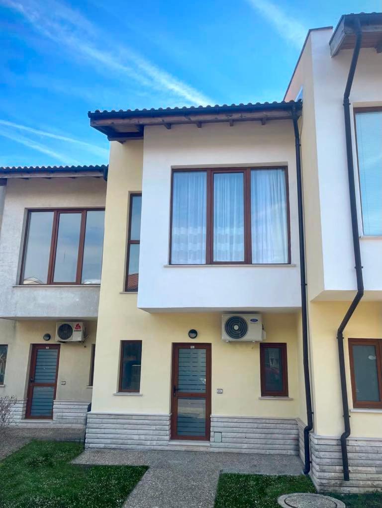 Luxury Lighthouse Golf Villa Балчик Екстериор снимка